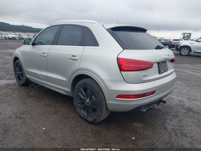 2018 AUDI Q3 WA1JCCFSXJR010368 Photo 2