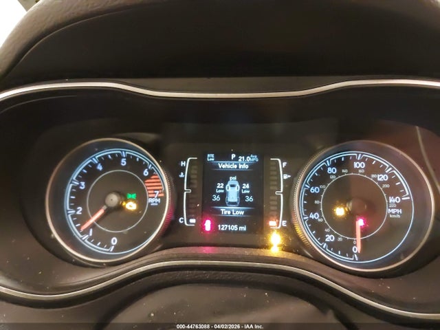 44763088 :رقم المزاد ، 1C4PJLCB0KD348354 vin ، 2019 Jeep Cherokee Latitude Fwd مزاد بيع