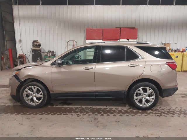 Продажа на аукционе авто 2019 Chevrolet Equinox Premier, vin: 2GNAXXEV7K6117671, номер лота: 44763138