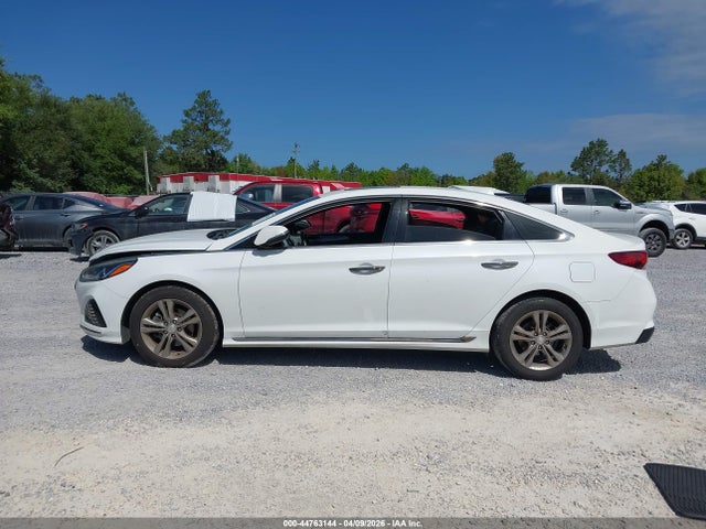 2018 Hyundai Sonata Sport მანქანა იყიდება აუქციონზე, vin: 5NPE34AF1JH681443, აუქციონის ნომერი: 44763144