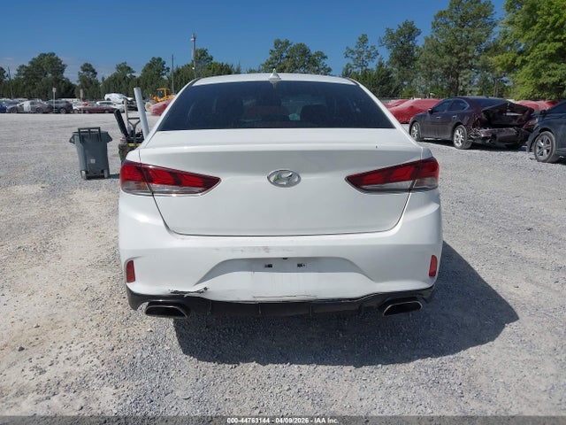 2018 Hyundai Sonata Sport მანქანა იყიდება აუქციონზე, vin: 5NPE34AF1JH681443, აუქციონის ნომერი: 44763144