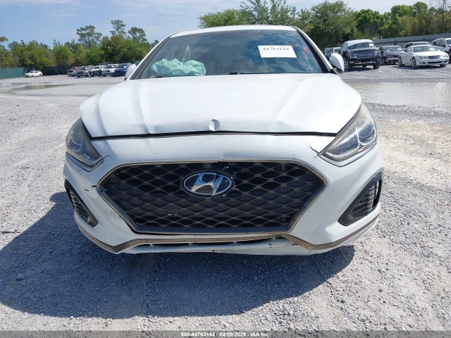 2018 Hyundai Sonata Sport მანქანა იყიდება აუქციონზე, vin: 5NPE34AF1JH681443, აუქციონის ნომერი: 44763144