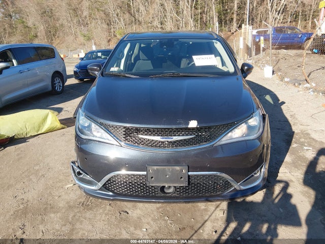 2019 Chrysler Pacifica Touring Plus მანქანა იყიდება აუქციონზე, vin: 2C4RC1FG8KR635856, აუქციონის ნომერი: 44763147