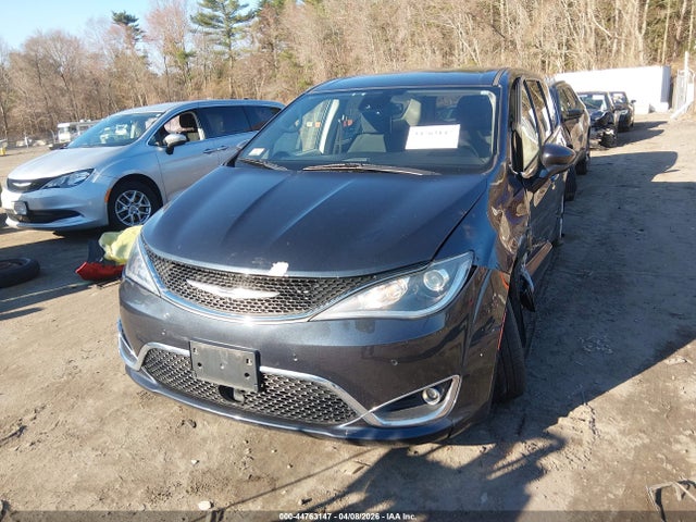 2019 Chrysler Pacifica Touring Plus მანქანა იყიდება აუქციონზე, vin: 2C4RC1FG8KR635856, აუქციონის ნომერი: 44763147