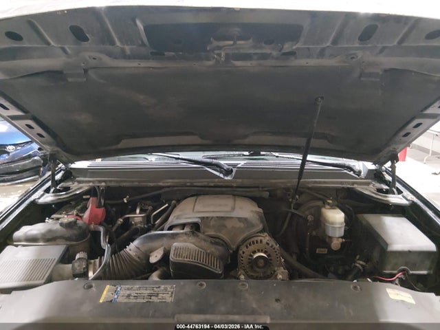 44763194 :رقم المزاد ، 1GYS4JEF7BR190453 vin ، 2011 Cadillac Escalade Esv Premium مزاد بيع