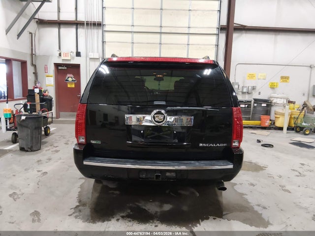44763194 :رقم المزاد ، 1GYS4JEF7BR190453 vin ، 2011 Cadillac Escalade Esv Premium مزاد بيع