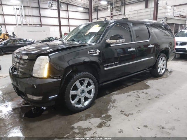 44763194 :رقم المزاد ، 1GYS4JEF7BR190453 vin ، 2011 Cadillac Escalade Esv Premium مزاد بيع