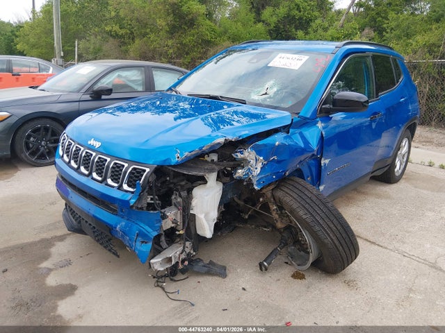 2024 Jeep Compass Latitude 4x4 მანქანა იყიდება აუქციონზე, vin: 3C4NJDBN7RT110336, აუქციონის ნომერი: 44763240