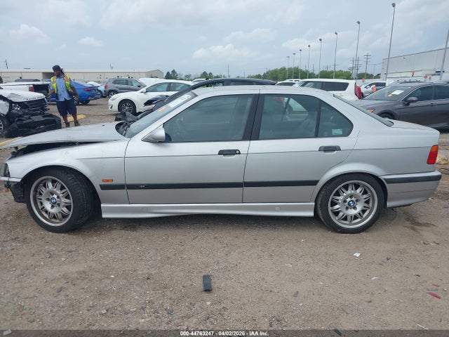 44763247 :رقم المزاد ، WBSCD9326WEE09176 vin ، 1998 Bmw M3 مزاد بيع