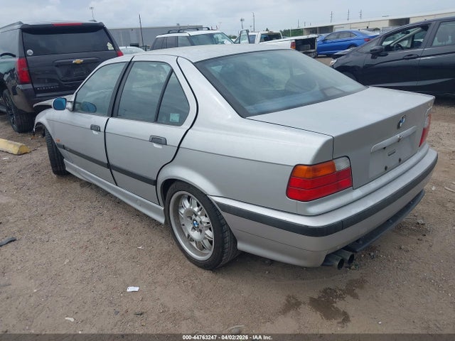 44763247 :رقم المزاد ، WBSCD9326WEE09176 vin ، 1998 Bmw M3 مزاد بيع