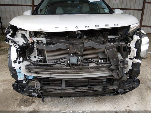 JA4J3VA82SZ019316 Mitsubishi Outlander Se 2.5 2wd