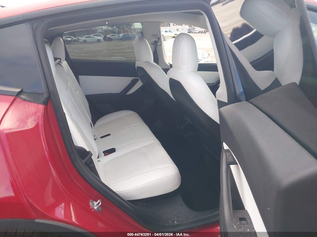 7SAYGDEF9NF410567 Tesla Model Y Performance Dual Motor All-wheel Drive
