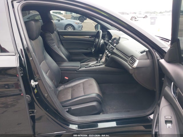 1HGCV1F36JA188946 Honda Accord Sport