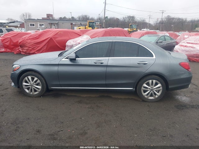 44763313 :رقم المزاد ، 55SWF8EB2KU298913 vin ، 2019 Mercedes-benz C 300 4matic مزاد بيع
