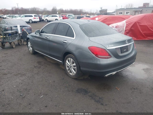44763313 :رقم المزاد ، 55SWF8EB2KU298913 vin ، 2019 Mercedes-benz C 300 4matic مزاد بيع