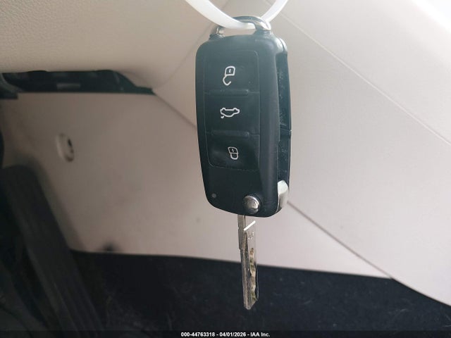Продажа на аукционе авто 2016 Volkswagen Tiguan S, vin: WVGAV7AX0GW509938, номер лота: 44763318