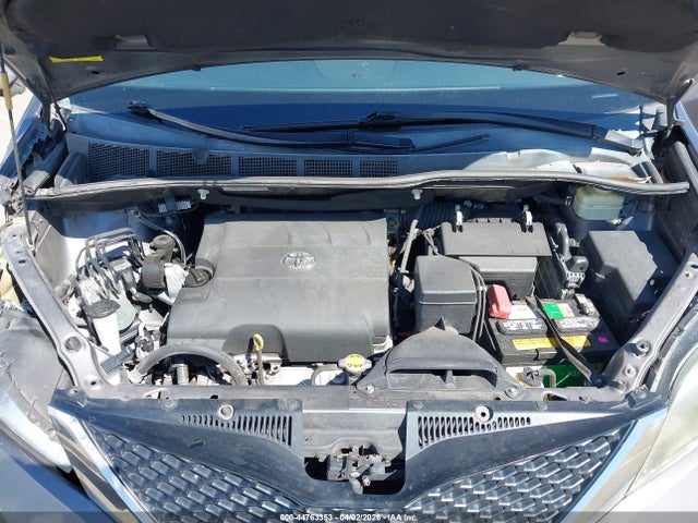 2015 TOYOTA SIENNA 5TDXK3DC9FS636453 Photo 9