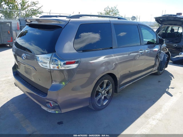 2015 TOYOTA SIENNA 5TDXK3DC9FS636453 Photo 3