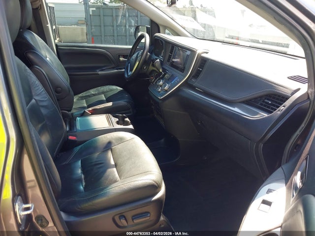 2015 TOYOTA SIENNA 5TDXK3DC9FS636453 Photo 4