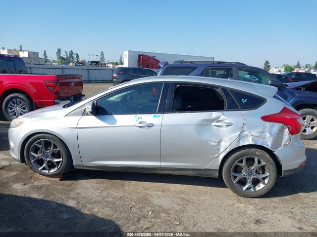 Ford FOCUS SE 2014 1FADP3K29EL260048 Image 14