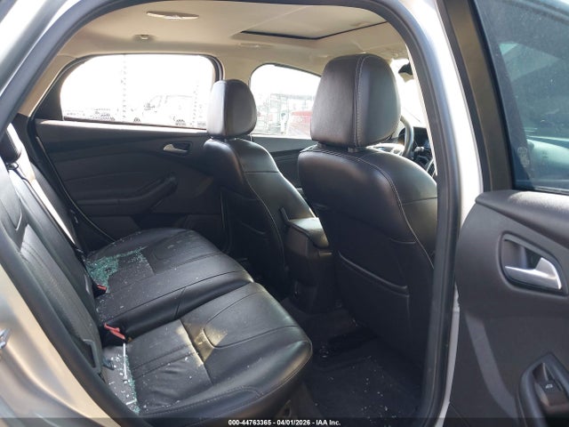 Ford FOCUS SE 2014 1FADP3K29EL260048 Image 8