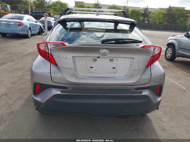 JTNKHMBX5K1033846 Toyota C-HR LE
