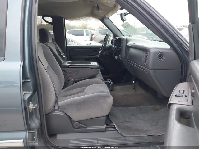 2006 Gmc Sierra 1500 Sl მანქანა იყიდება აუქციონზე, vin: 2GTEC13VX61321065, აუქციონის ნომერი: 44763386