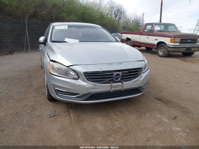2015 VOLVO S60 YV140MFB9F1315801 Photo 5