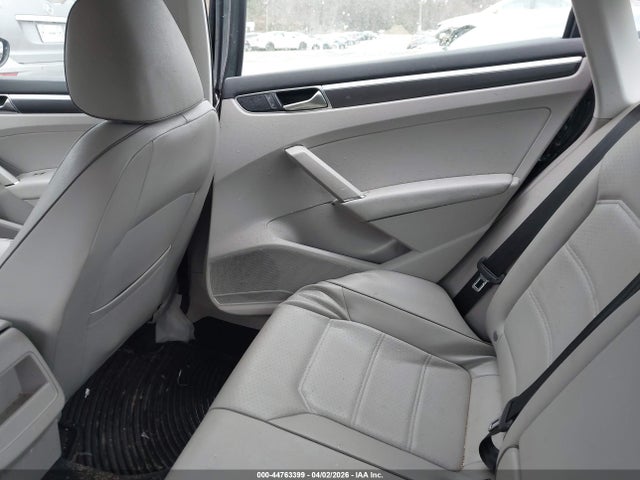 Aukcja sprzedaży 2017 Volkswagen Passat 1.8t R-line, vin: 1VWDT7A36HC079434, numer aukcji: 44763399