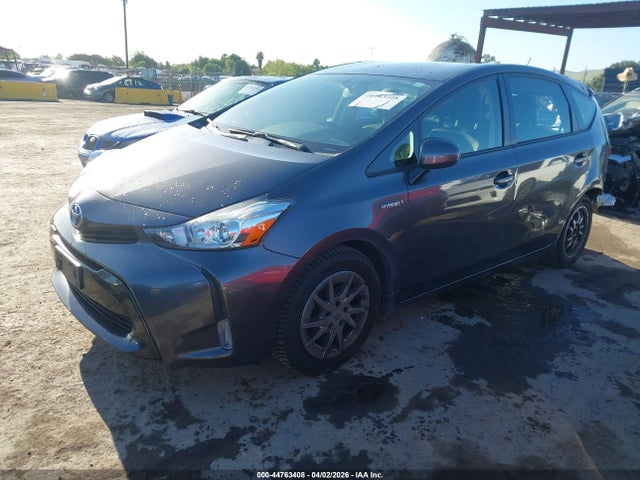 Toyota Prius V Four 2015 JTDZN3EU7FJ035885 Image 2