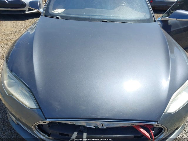 Tesla Model S 85d/p85d 2015 5YJSA1H45FF083955 Image 10