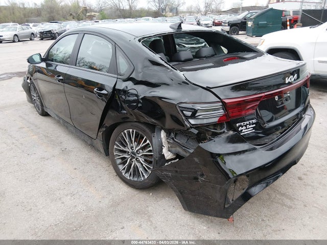 2022 Kia Forte Gt-line მანქანა იყიდება აუქციონზე, vin: 3KPF54AD5NE444722, აუქციონის ნომერი: 44763433