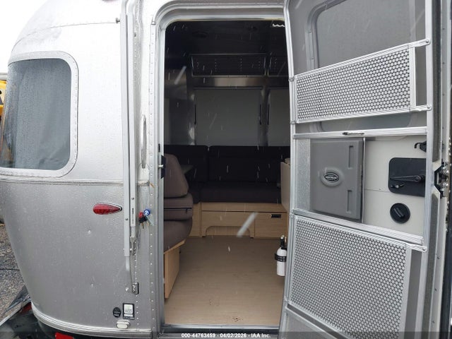 1STJ9YJ25JJ543284 Airstream Other