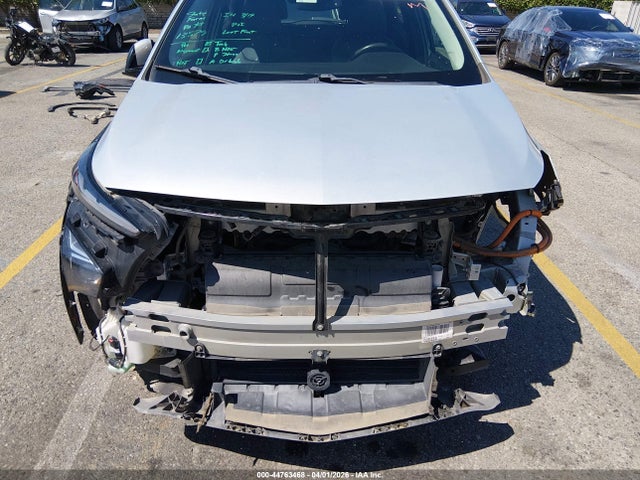 1G1FY6S04N4103207 Chevrolet Bolt Euv Fwd Lt