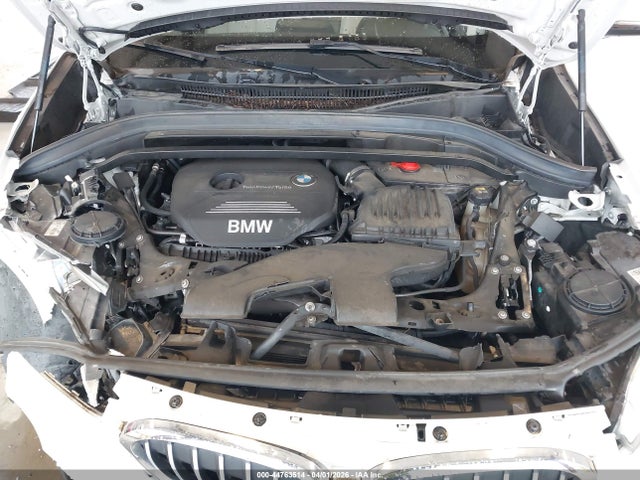 2018 BMW X1 WBXHT3C37J5L27391 Photo 9