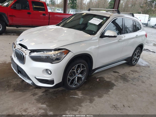 2018 BMW X1 WBXHT3C37J5L27391 Photo 1