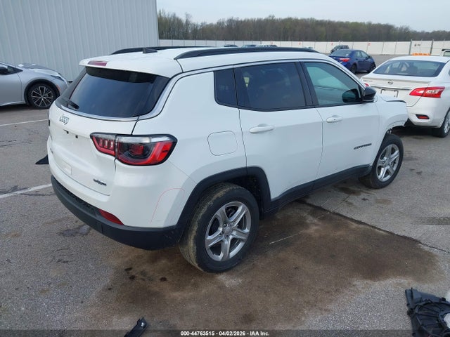 44763515 :رقم المزاد ، 3C4NJDBN8RT606861 vin ، 2024 Jeep Compass Latitude 4x4 مزاد بيع