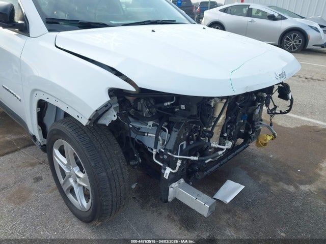 44763515 :رقم المزاد ، 3C4NJDBN8RT606861 vin ، 2024 Jeep Compass Latitude 4x4 مزاد بيع