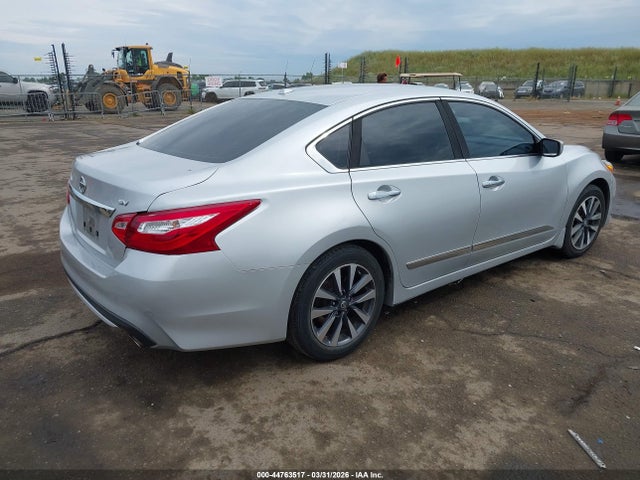 2016 NISSAN ALTIMA 1N4AL3APXGC118158 Photo 3