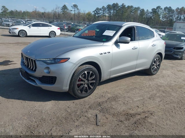 2017 MASERATI LEVANTE ZN661XUL1HX199338 Photo 1