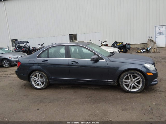 Продаж на аукціоні авто 2013 Mercedes-benz C 300 Luxury 4matic, vin: WDDGF8AB2DR269247, номер лоту: 44763543