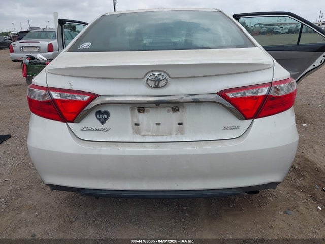 44763565 :رقم المزاد ، 4T1BF1FK2HU287279 vin ، 2017 Toyota Camry Xse مزاد بيع