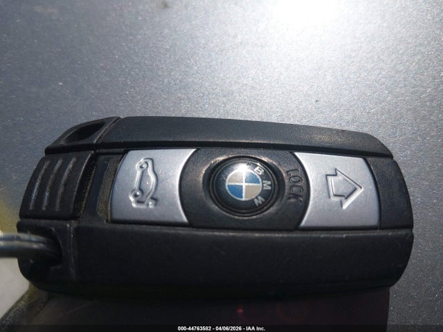 44763582 :رقم المزاد ، WBAPK7C57BF196217 vin ، 2011 Bmw 328i Xdrive مزاد بيع