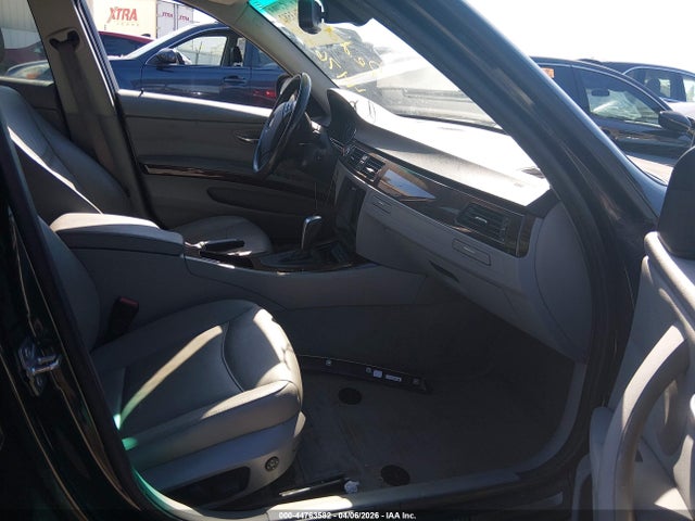 44763582 :رقم المزاد ، WBAPK7C57BF196217 vin ، 2011 Bmw 328i Xdrive مزاد بيع