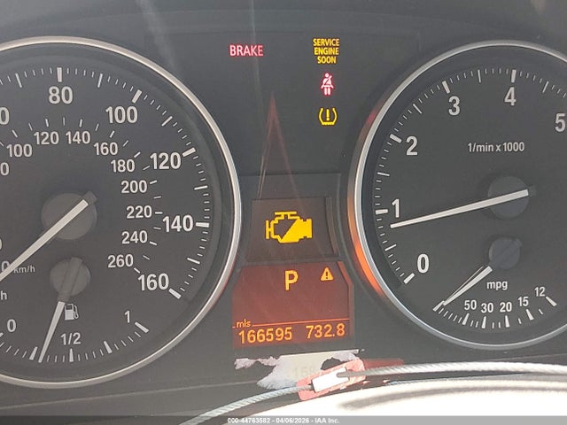 44763582 :رقم المزاد ، WBAPK7C57BF196217 vin ، 2011 Bmw 328i Xdrive مزاد بيع