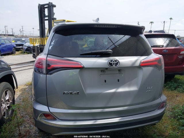 Toyota Rav4 Xle 2018 2T3RFREV0JW815178 Image 17