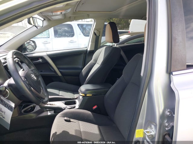 Toyota Rav4 Xle 2018 2T3RFREV0JW815178 Image 19