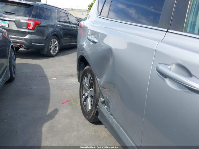 Toyota Rav4 Xle 2018 2T3RFREV0JW815178 Image 22
