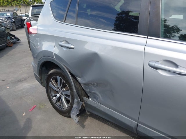 Toyota Rav4 Xle 2018 2T3RFREV0JW815178 Image 6