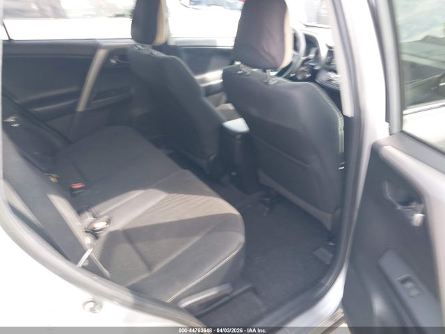 Toyota Rav4 Xle 2018 2T3RFREV0JW815178 Image 8
